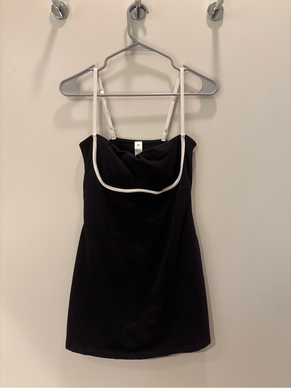 Alo Yoga Airbrush Streamlined Dress size M